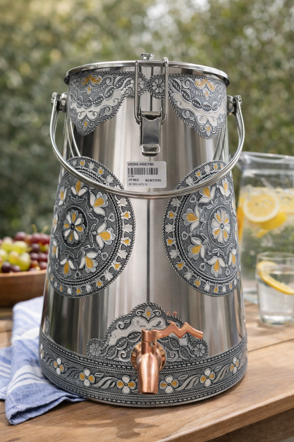 Mirror Conical Water Tank – Antique Design