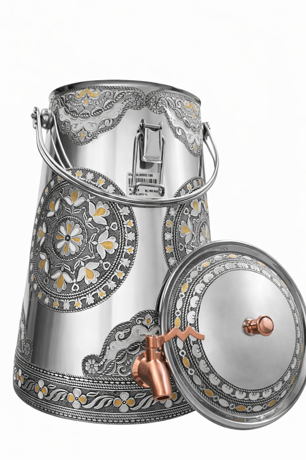 Mirror Conical Water Tank – Antique Design